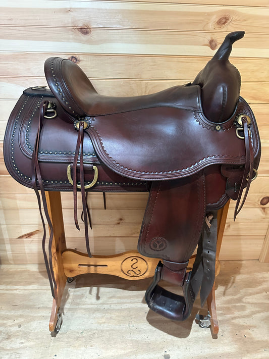 17” Circle Y Shawnee Flex-Lite Western Trail Saddle Model 1653