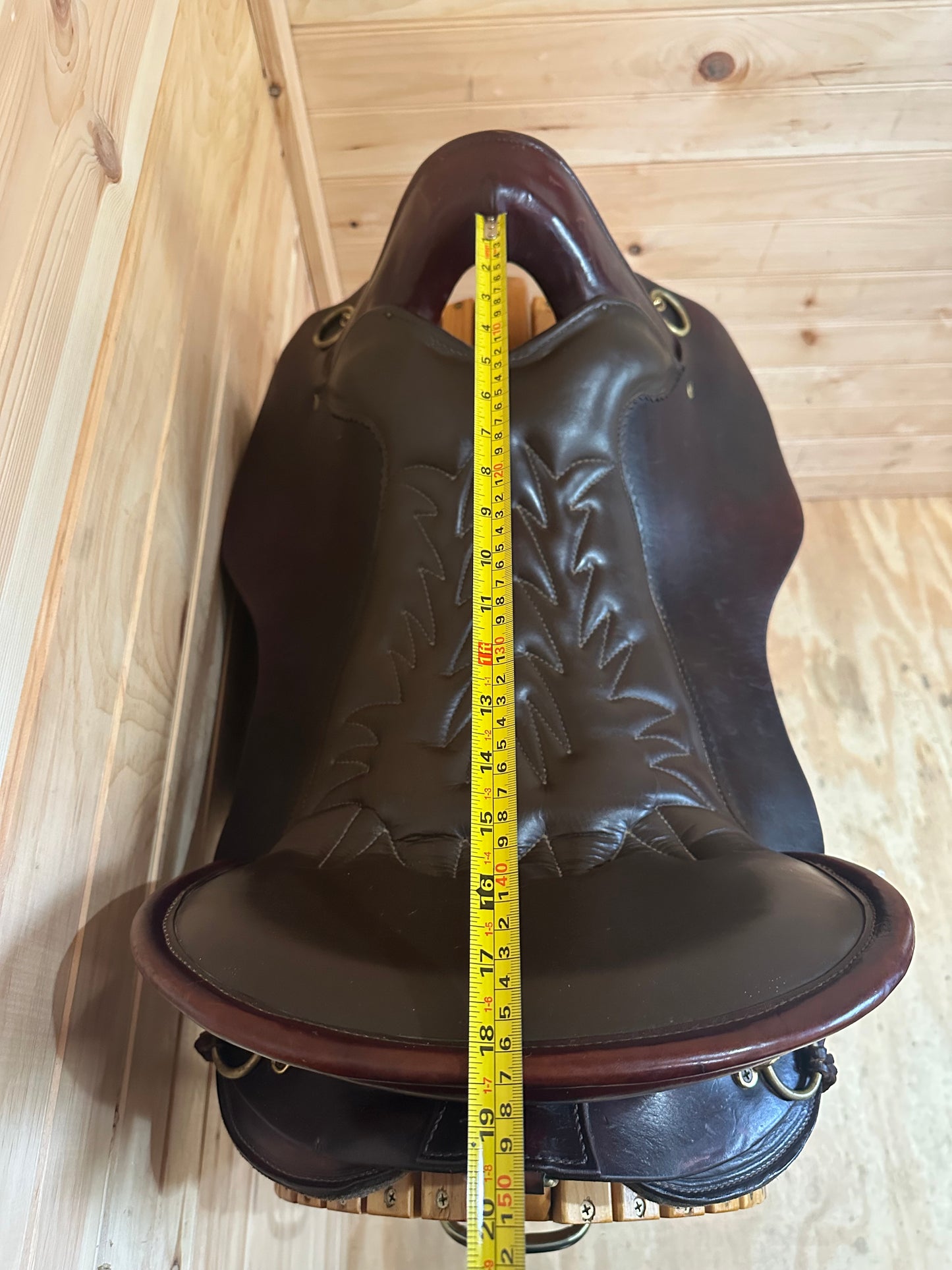 17.5” Tucker River Plantation Endurance Trail Saddle Model 136