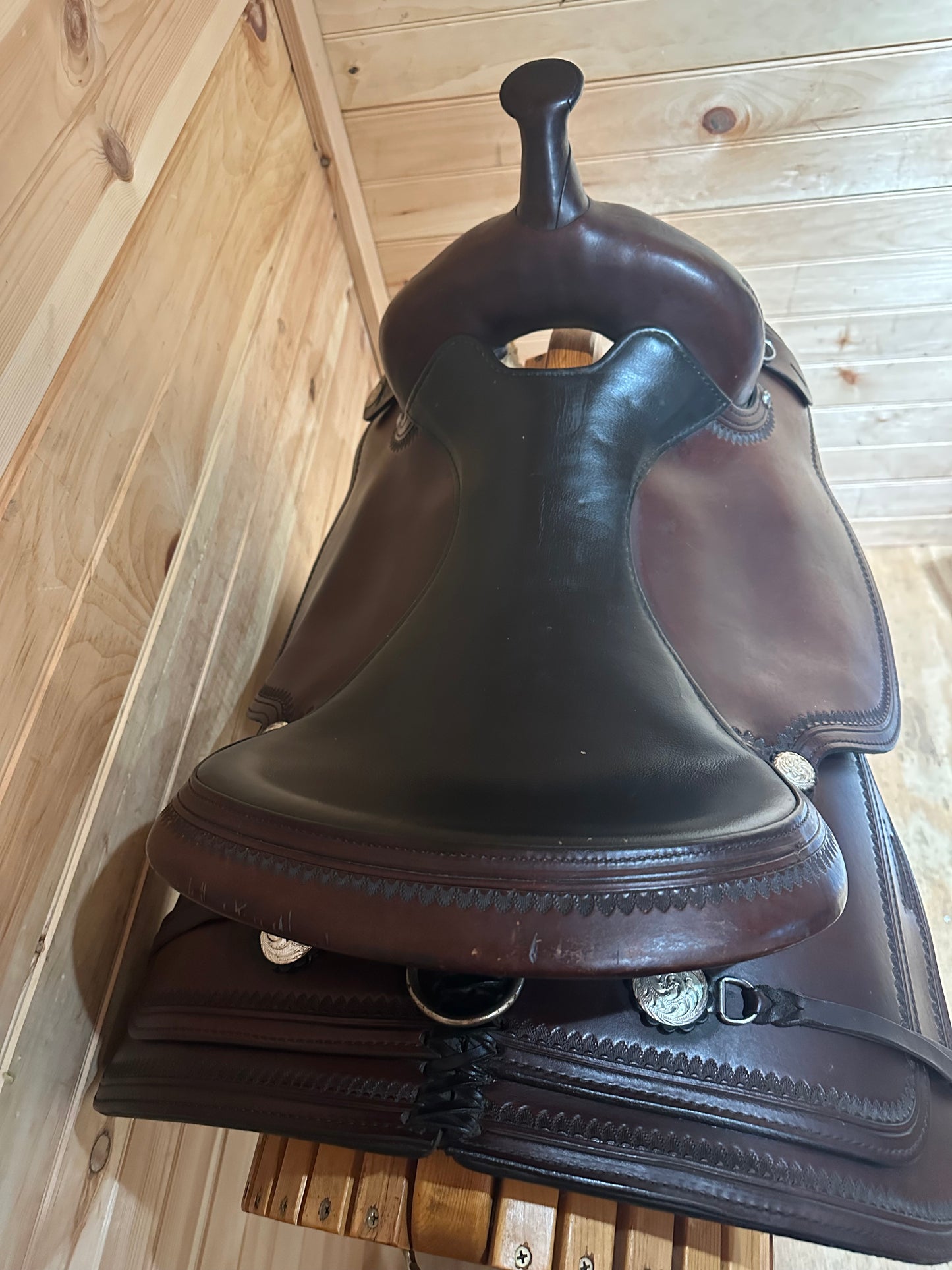 17” Circle Y Topeka Flex-Lite Western Trail Saddle Model 1551