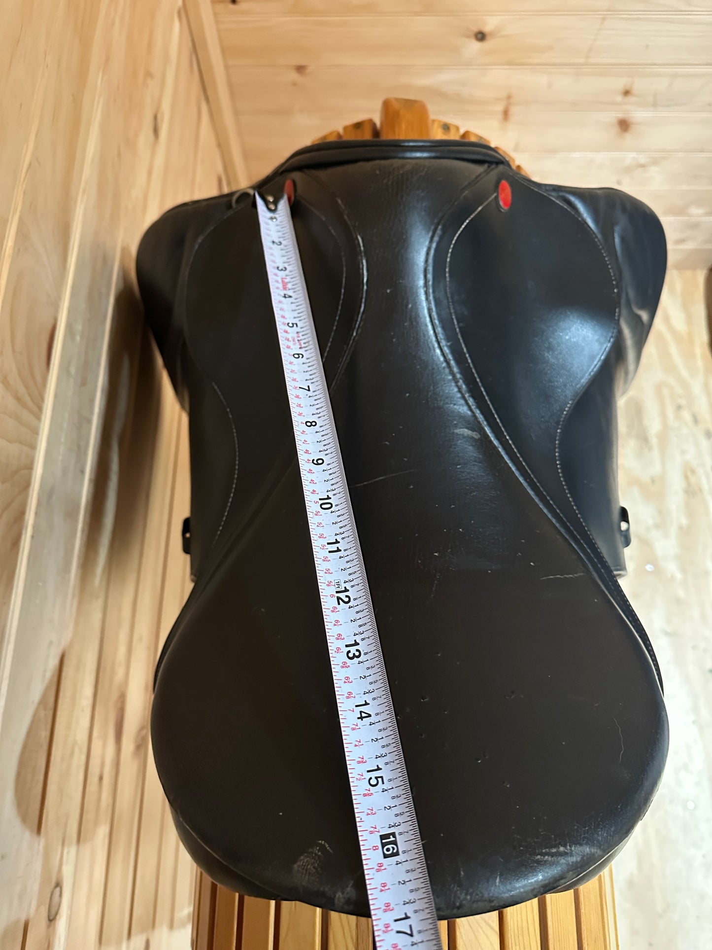 17” Duett Rondo2 Close Contact Jumping Saddle (34cm Wide Tree)