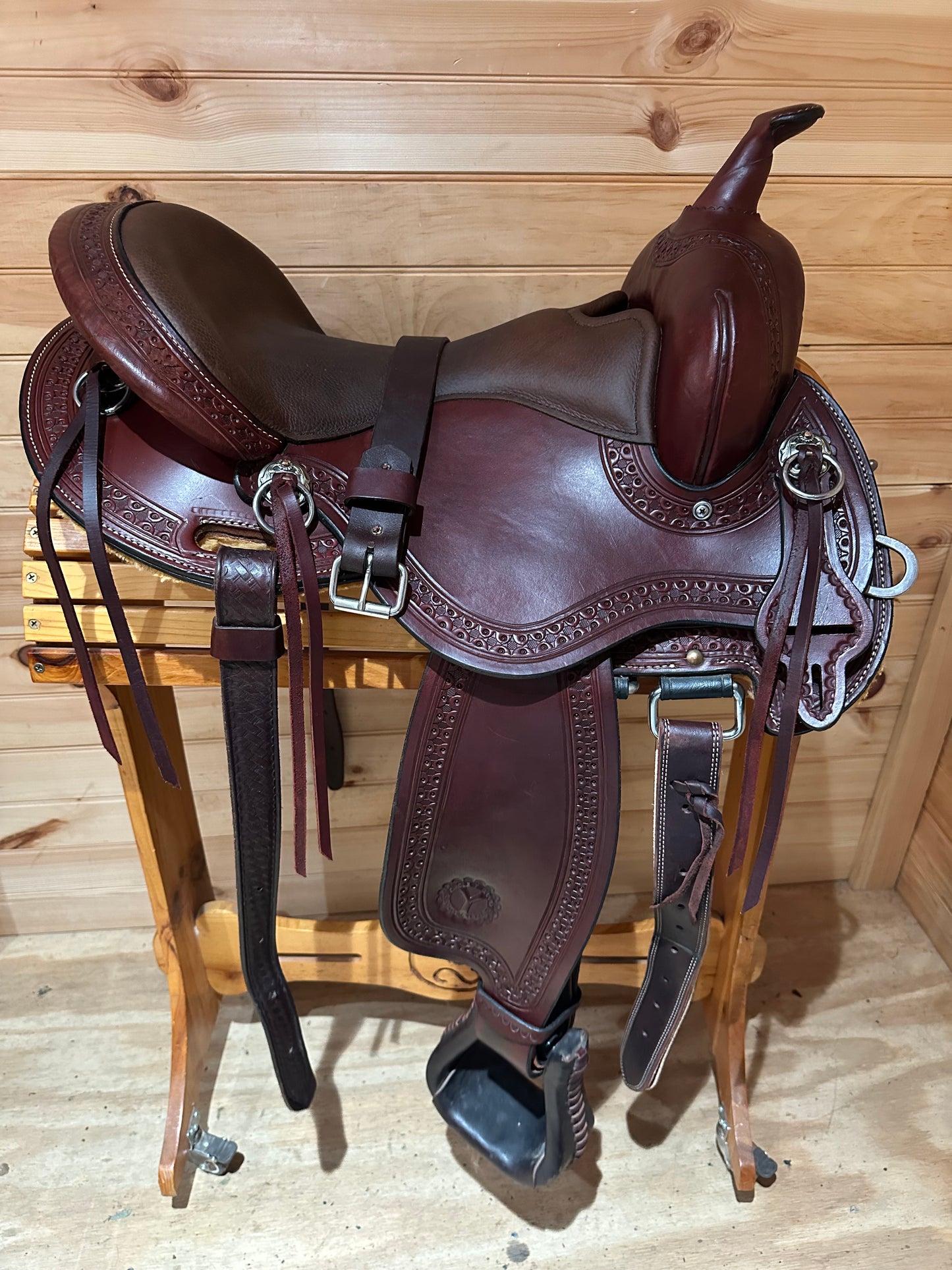 16” Circle Y Buffalo Gap Trail Western Saddle Model 2614