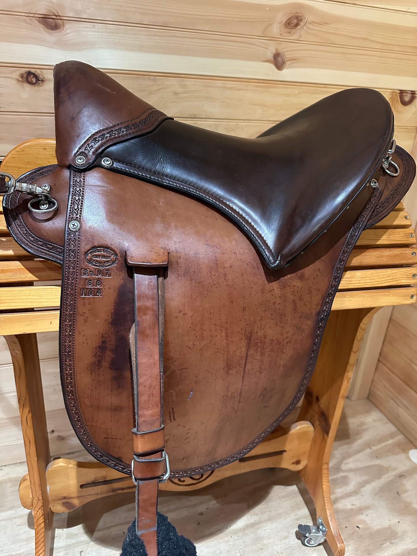 19” Double Creek Saddlery Buena Vista Saddle Model 104