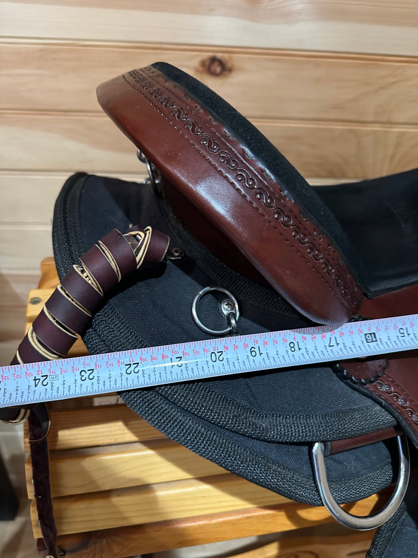 16” Crest Ridge Saddlery Sentry Lite Western Trail Saddle