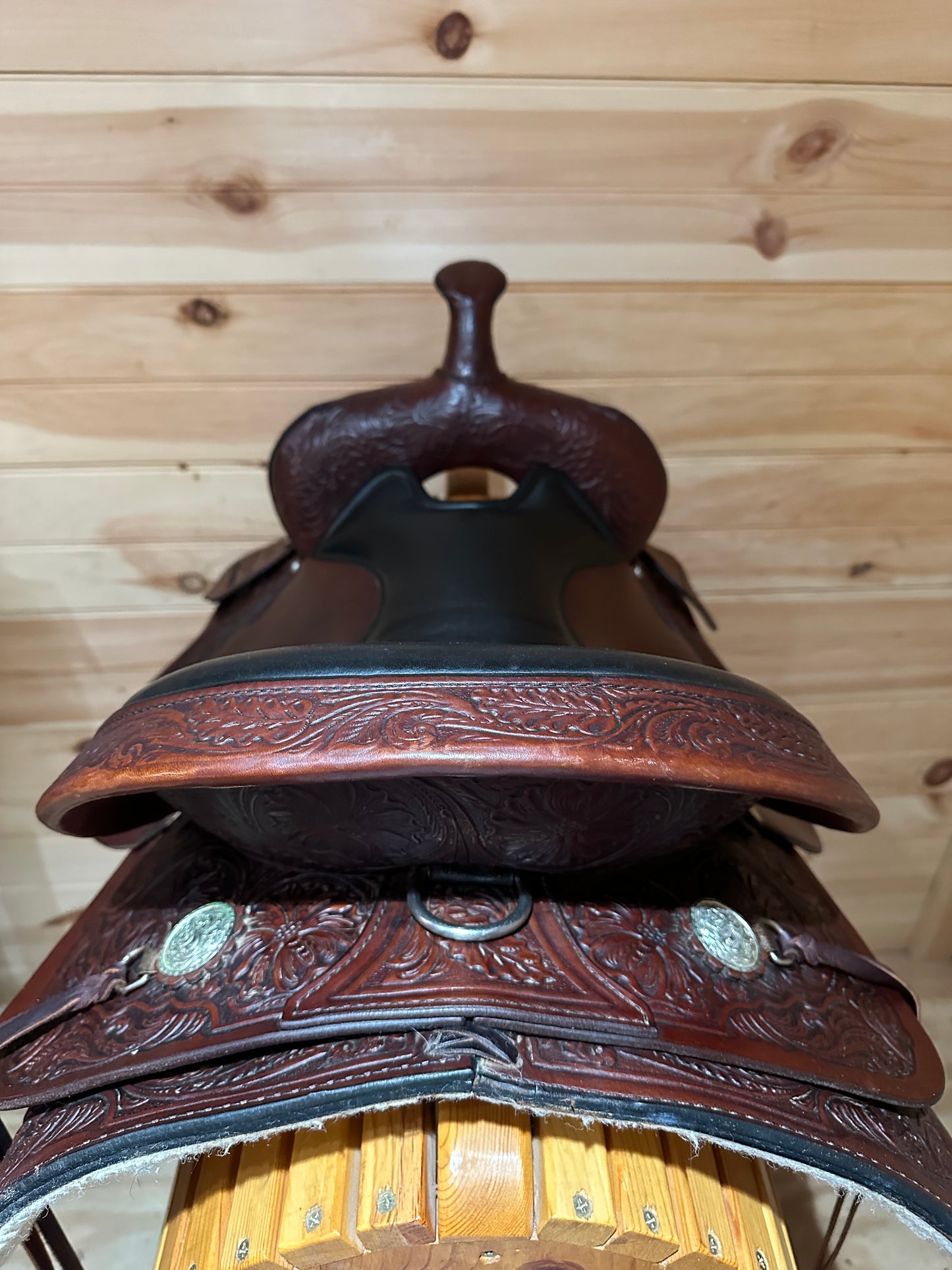 16” Circle Y High Horse Mineral Wells Western Trail Saddle Model 6812