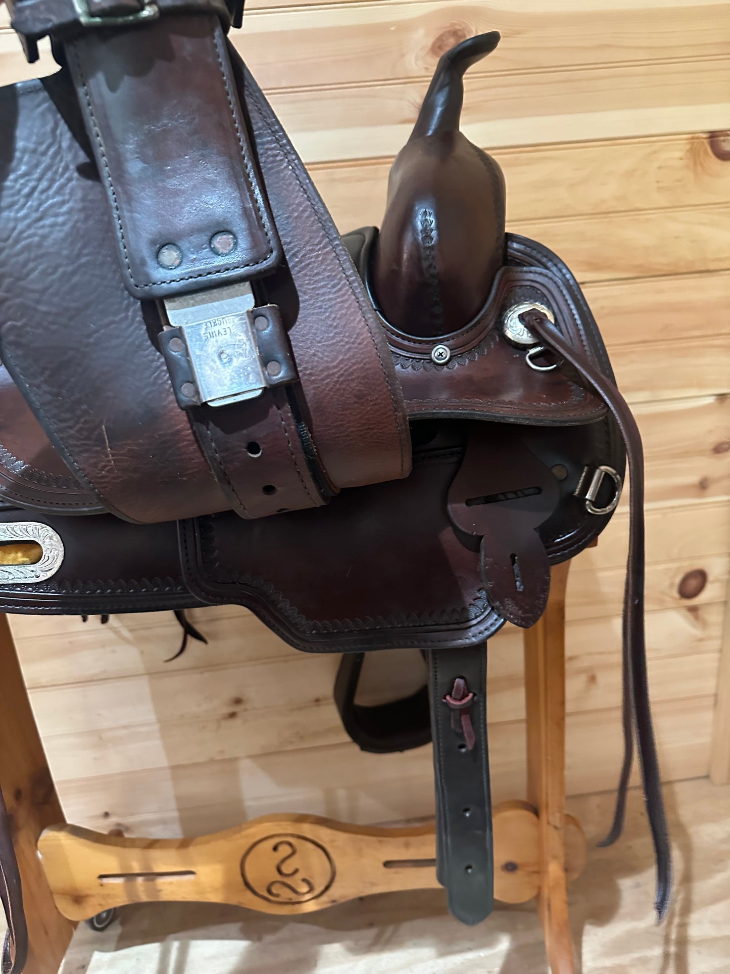 17” Circle Y Omaha Flex-Lite Round Skirt Western Trail Saddle Model 1554