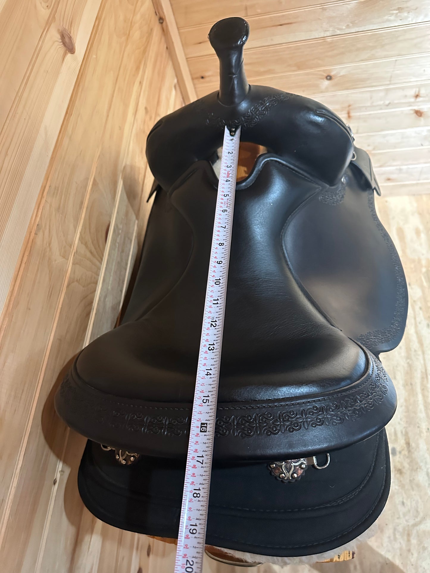 15” Circle Y High Horse Daisetta Trail Saddle Model 6914 (2021 Year)