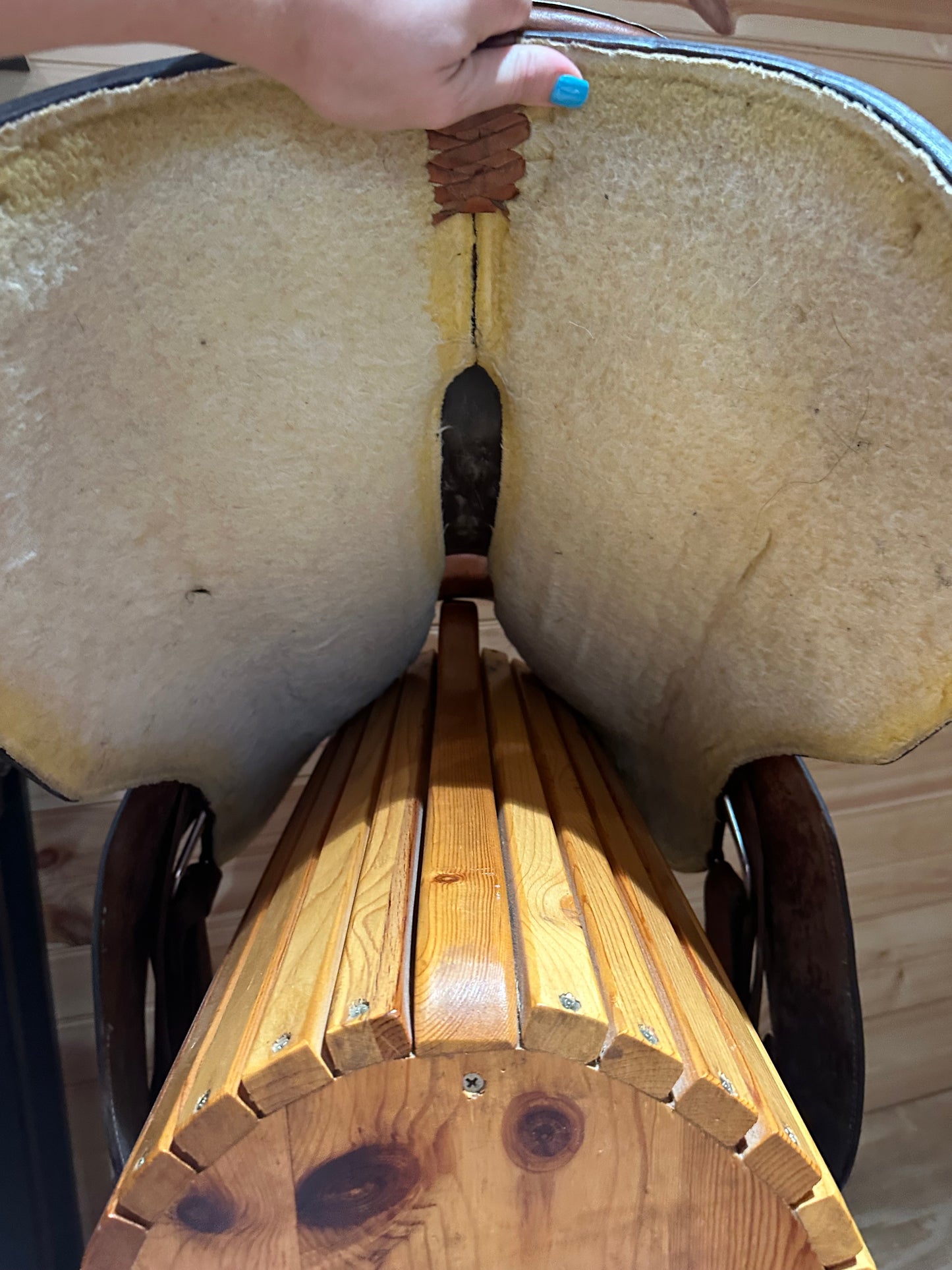 16” Tex Tan Hereford Western Show Saddle Model 08-1560-2N6
