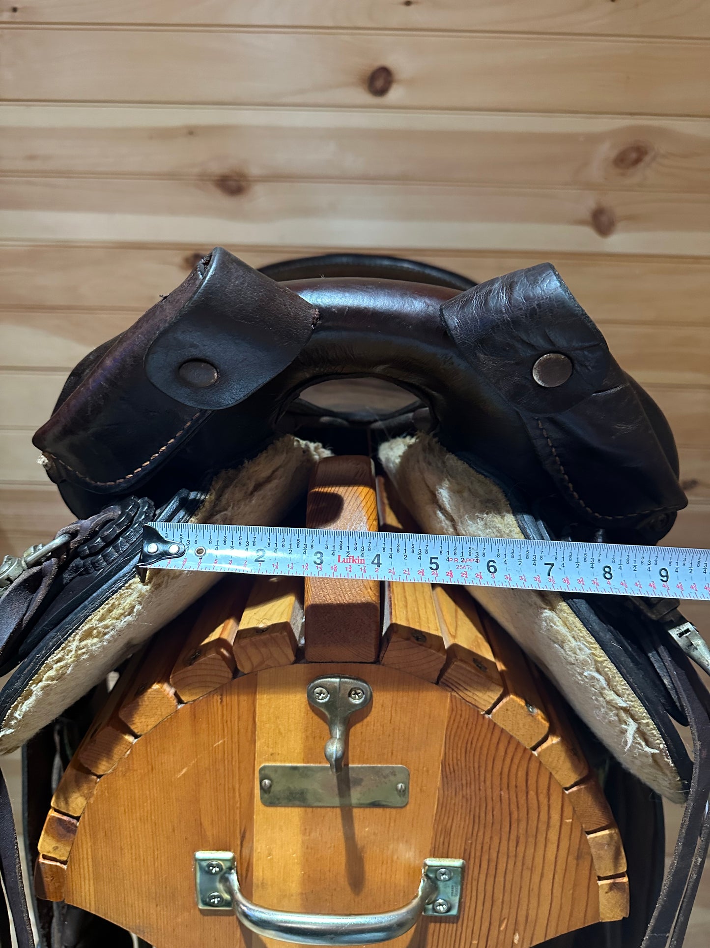 16.5” Circle A American Saddlery Endurance Trail Saddle Model 802