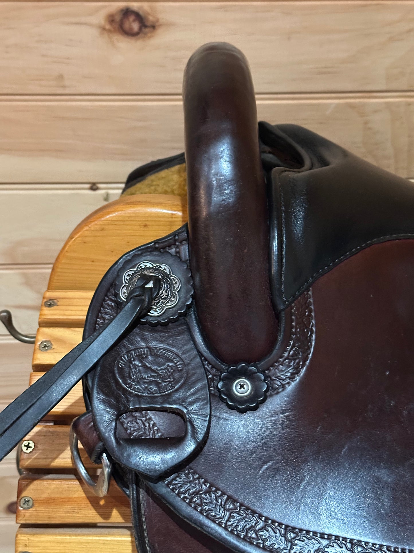 15.5” Allegany Mountain Saddlery Endurance Trail Saddle