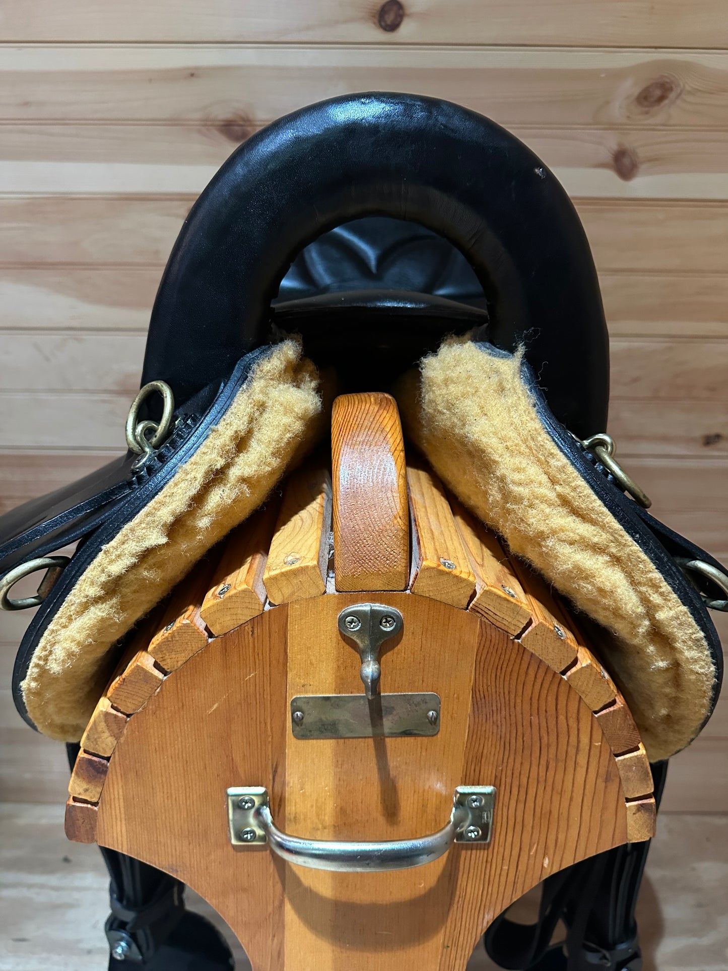 16” National Bridle Shop Gaited Endurance Trail Saddle Model 4682