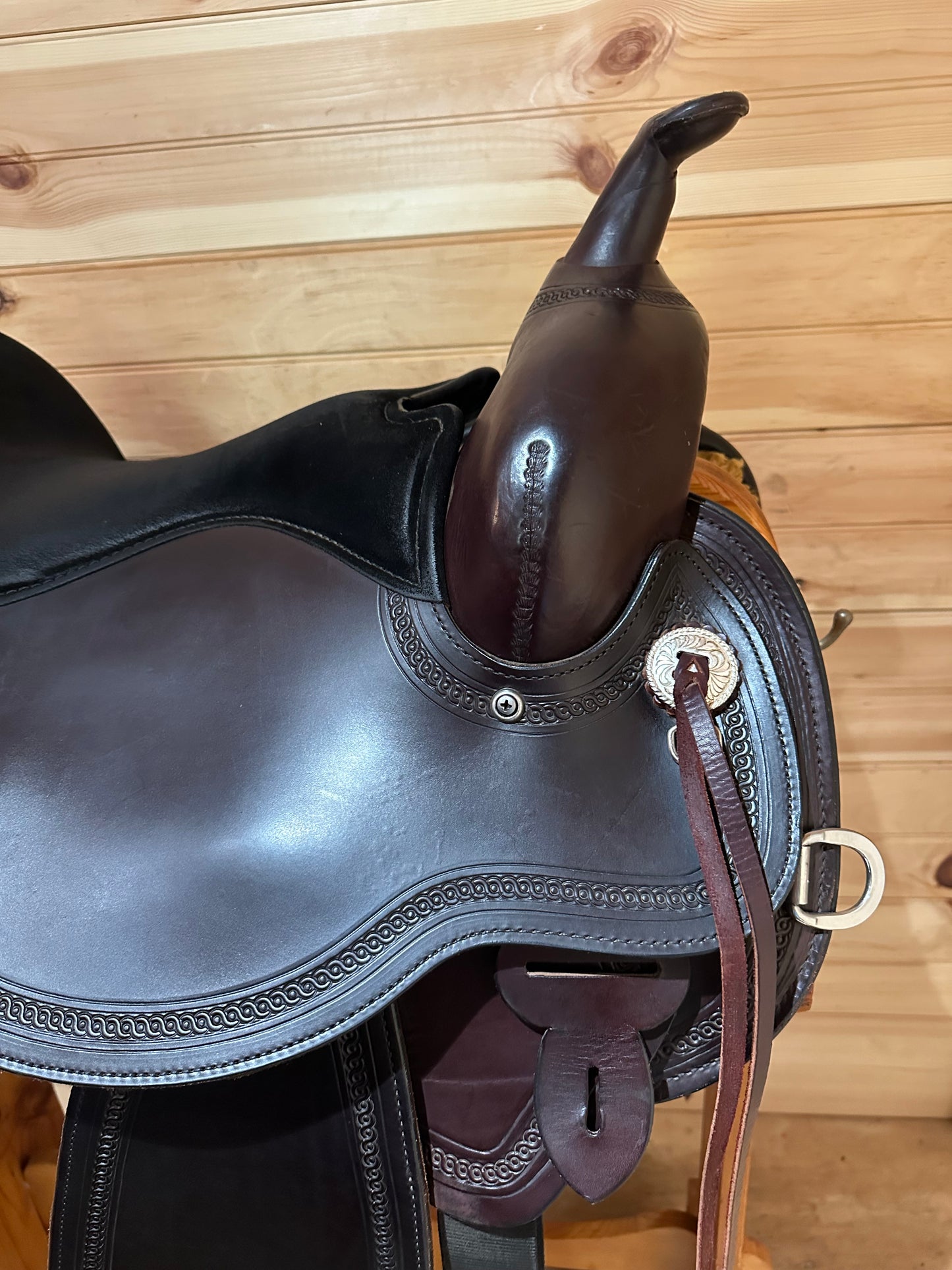 16” Circle Y Pioneer Flex2 Western Trail Saddle Model 1665 (2023)