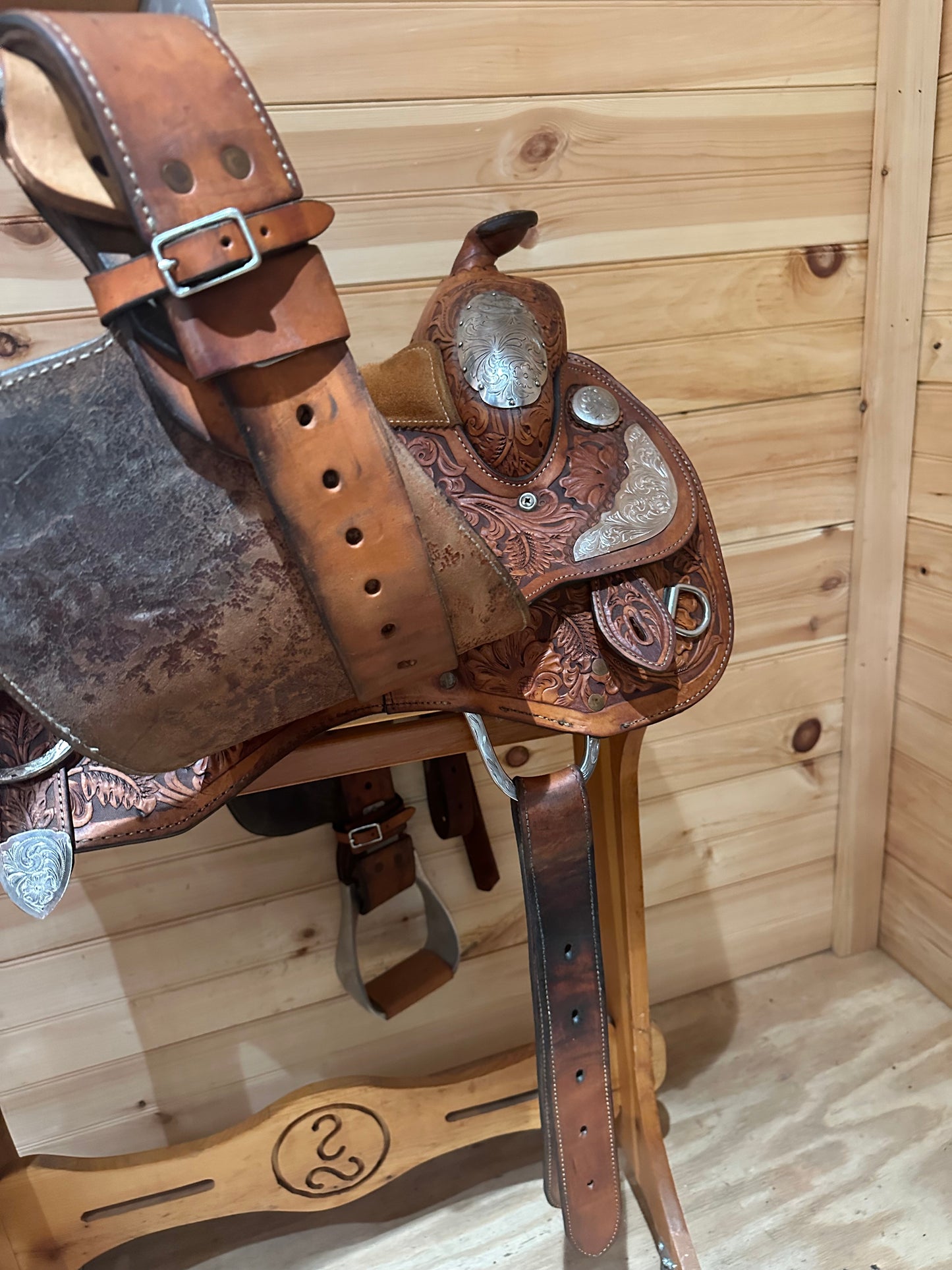 16” Tex Tan Hereford Western Show Saddle Model 08-1560-2N6