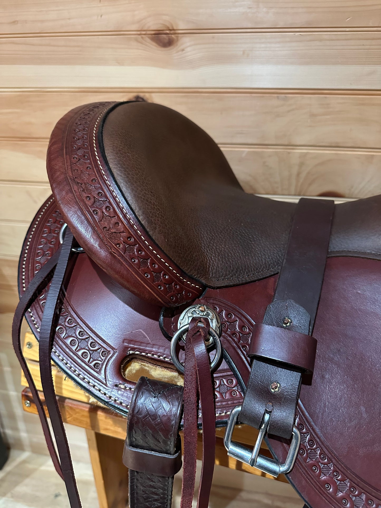 16” Circle Y Buffalo Gap Trail Western Saddle Model 2614