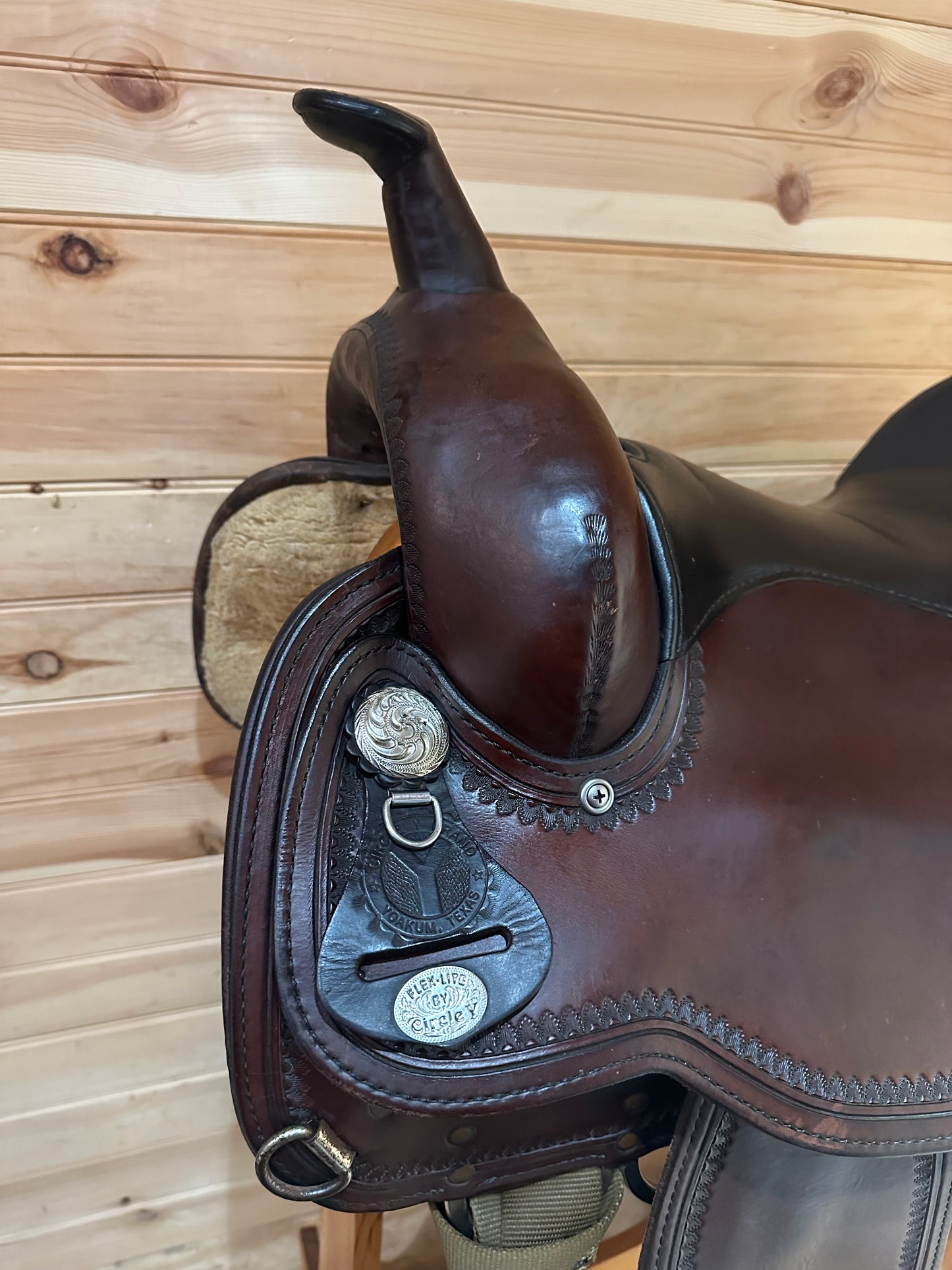 17” Circle Y Topeka Flex-Lite Western Trail Saddle Model 1551