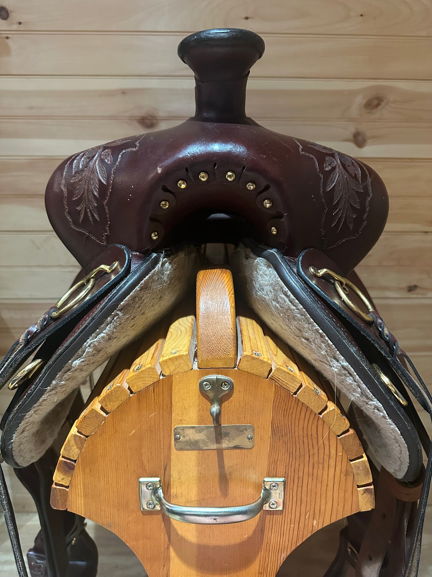 15” Royal King Western Trail Saddle