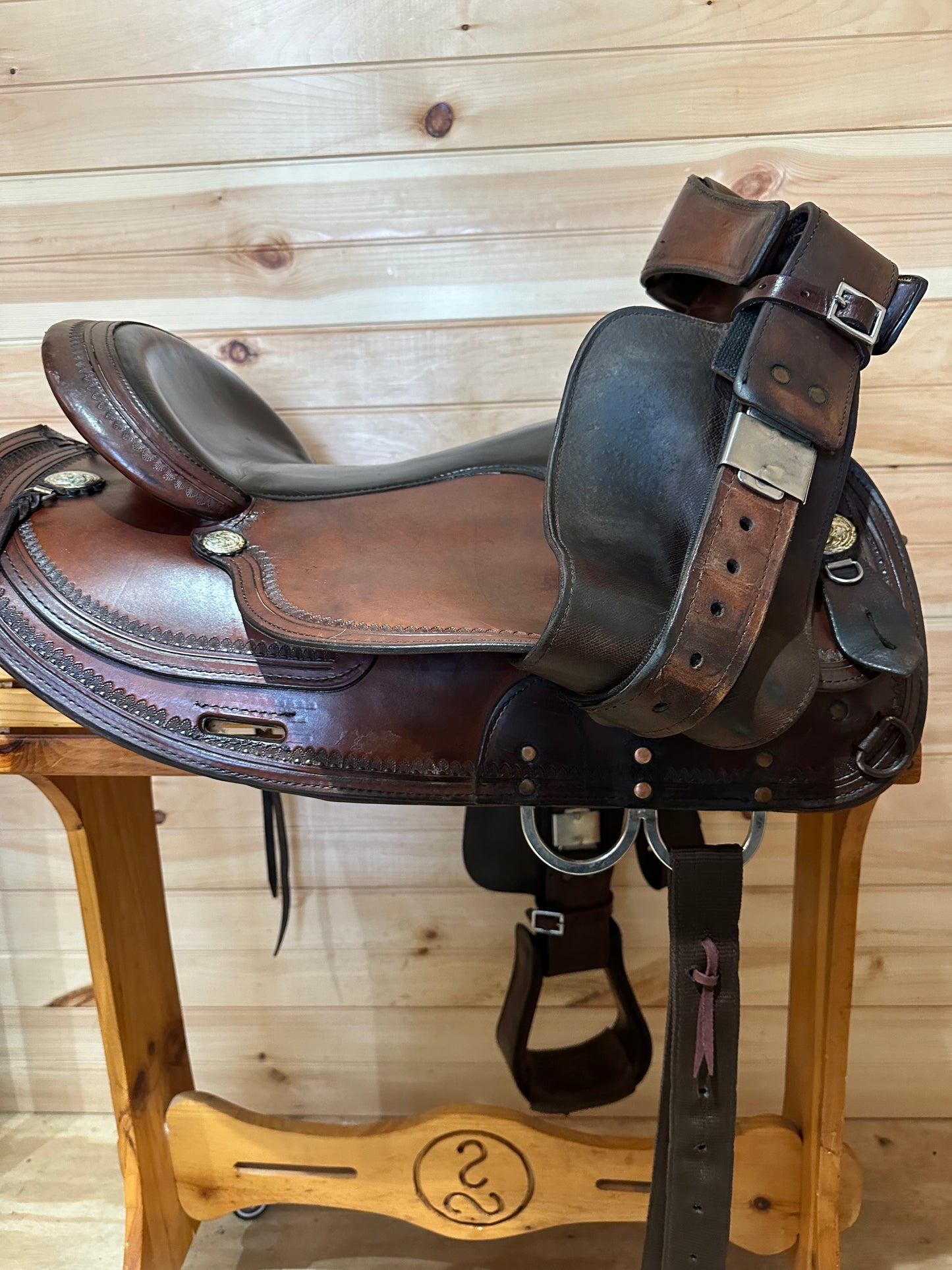 16” Circle Y Omaha Flex-Lite Western Trail Saddle Model 1554