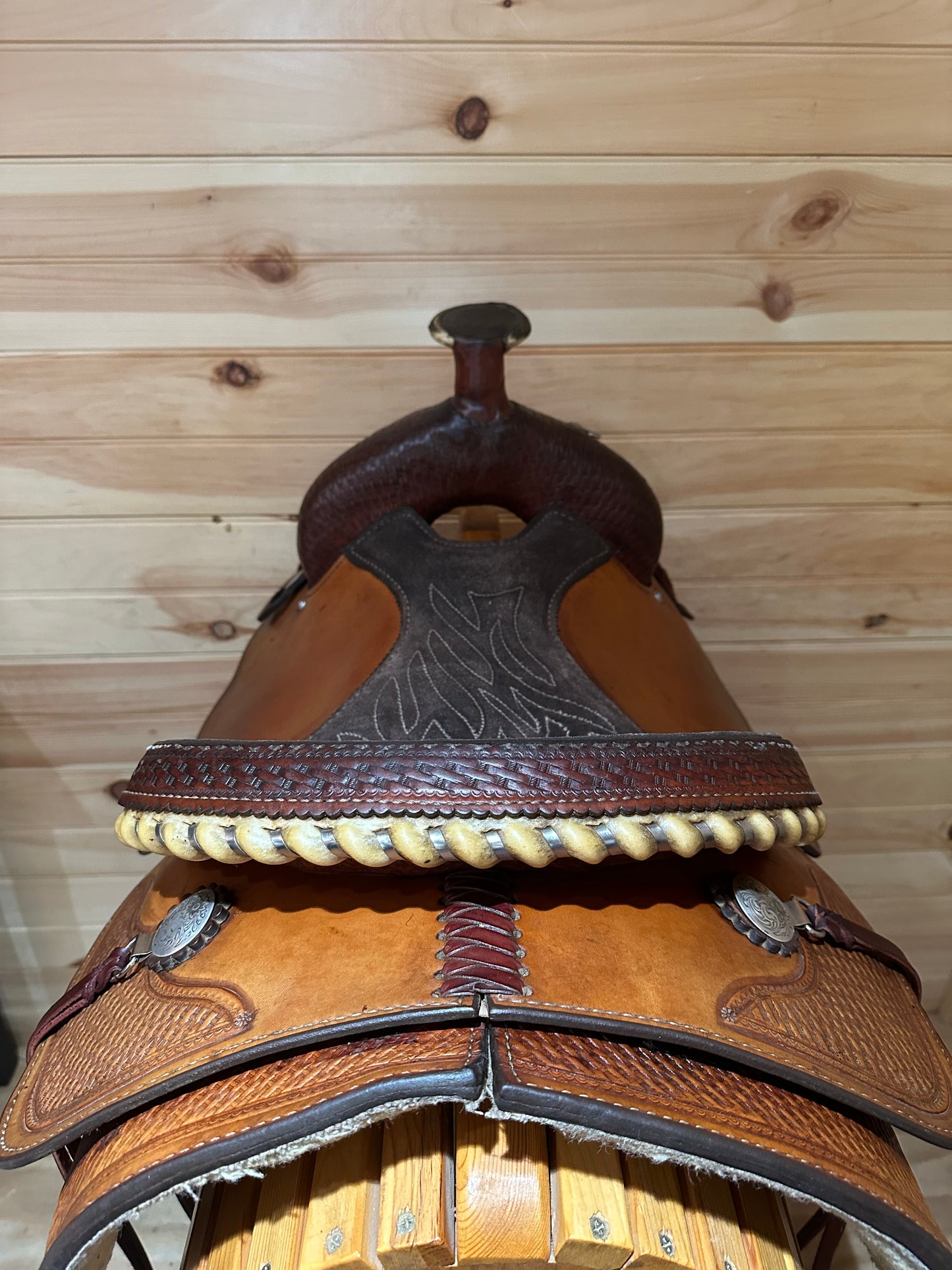 15.5” Crates Team Roper Western Saddle Model 4762