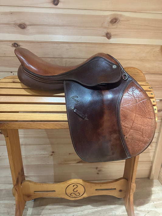 16” Pessoa Close Contact Jumping Saddle (M)