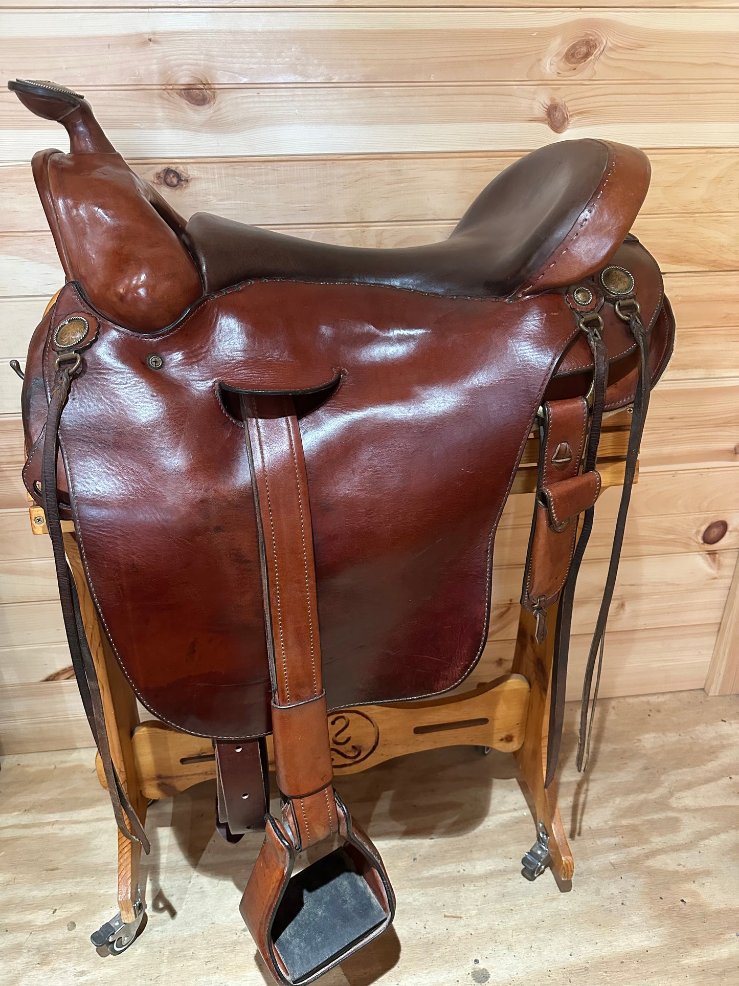 18” Timberline Flex-Panel Western Endurance Trail Saddle
