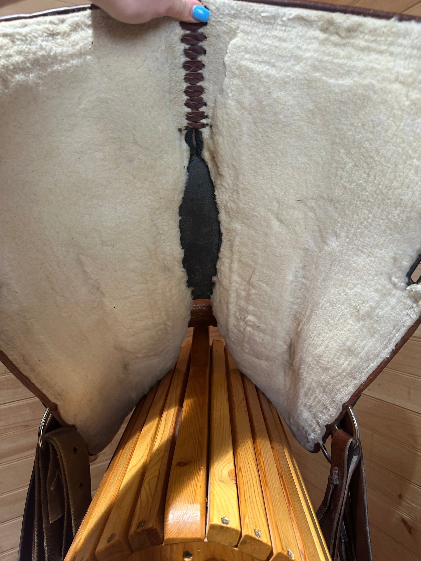 16” Circle Y Park & Trail Western Trail Saddle Model 1555