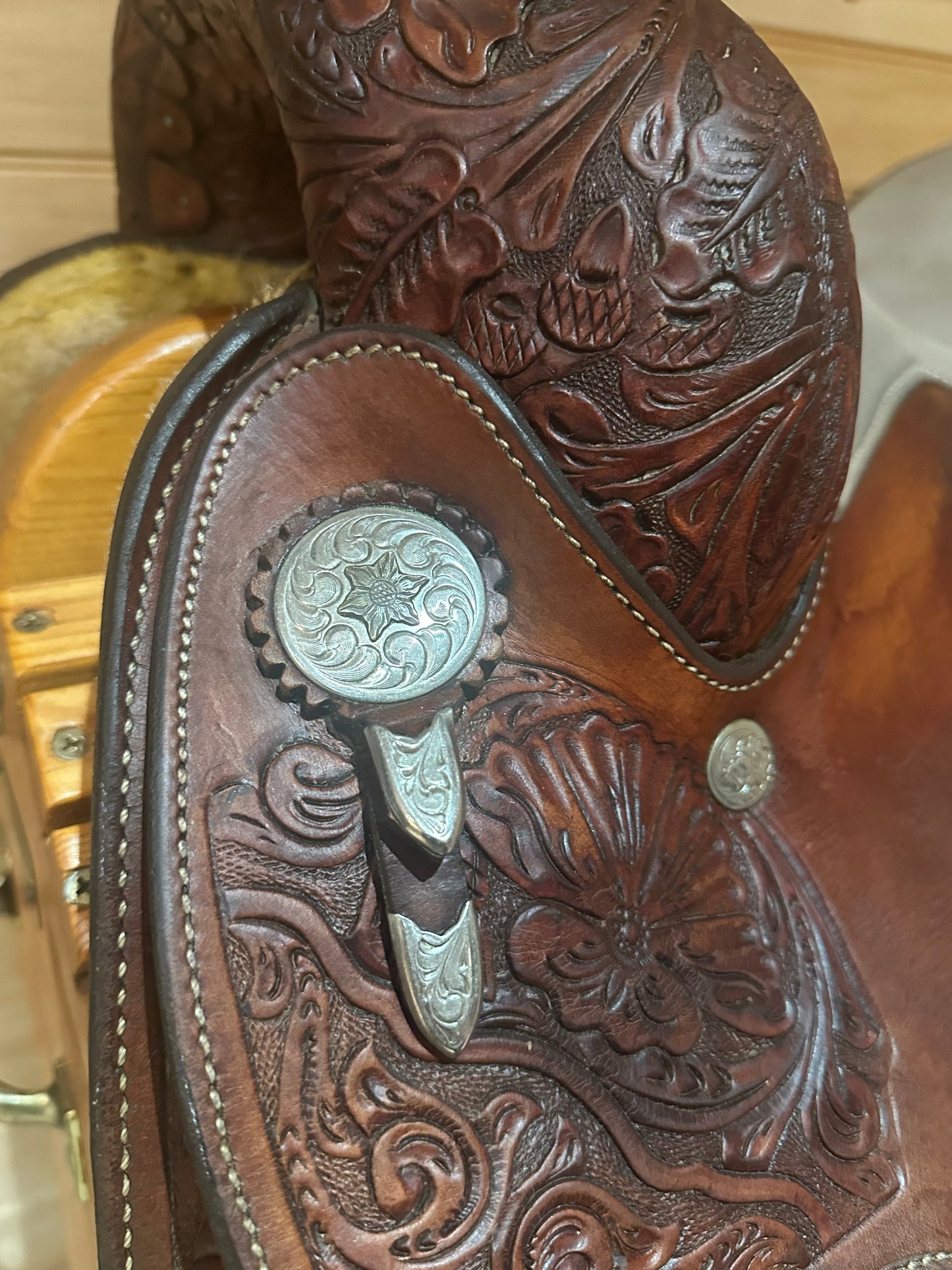 16” Circle Y Equitation Western Show Saddle Model 2893