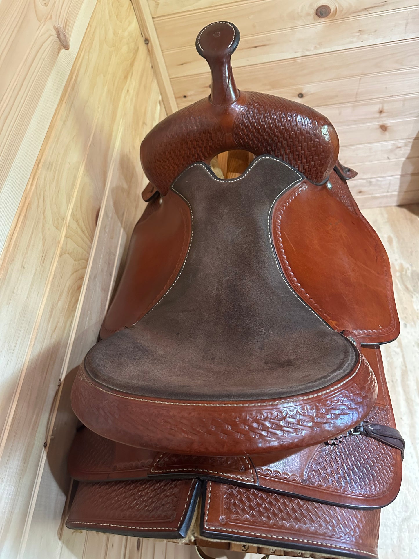 16” Crates Western Trail Saddle Model 238-4