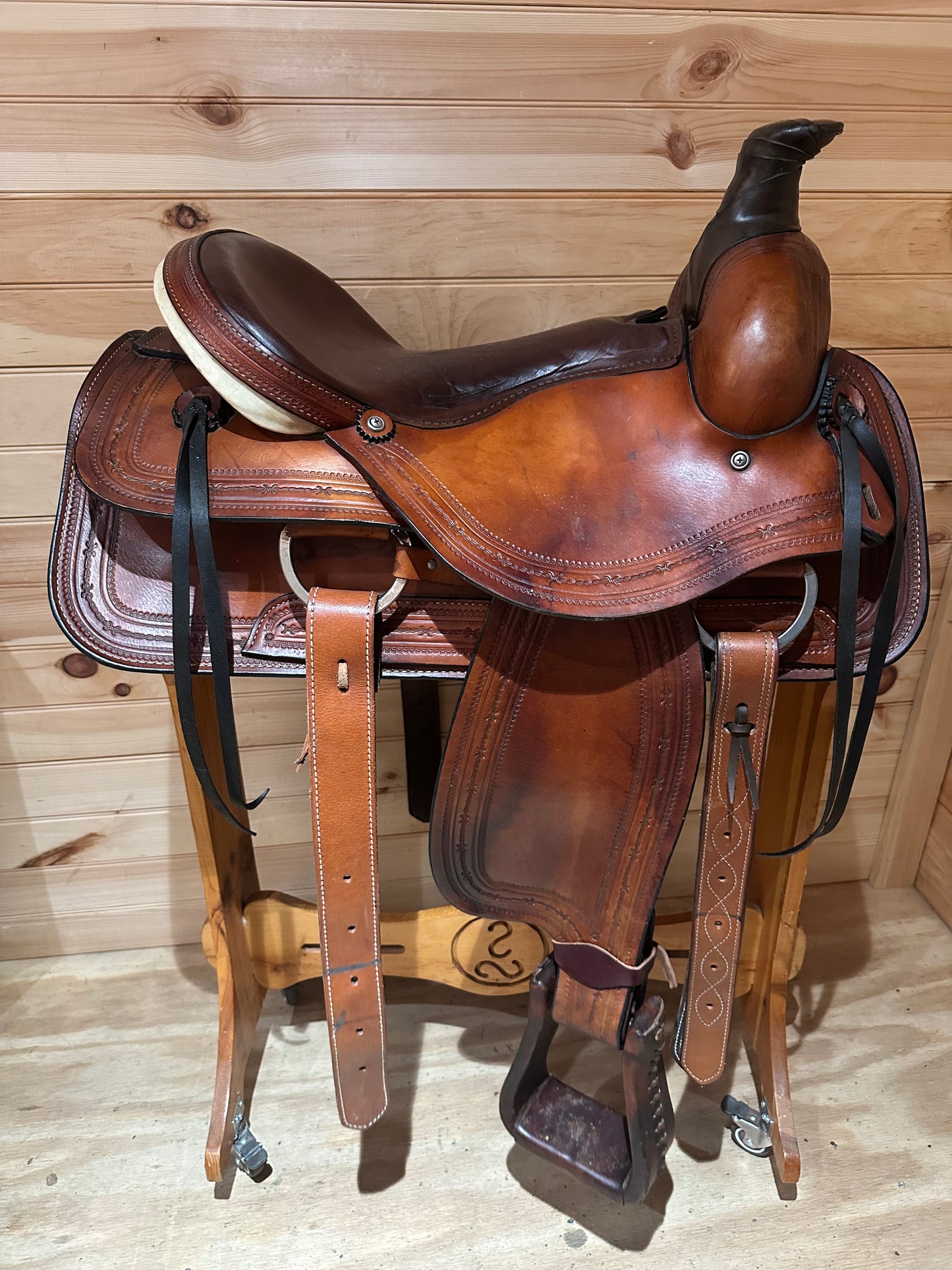 16” VH Saddlery Circle M Roper Western Saddle Model 1635