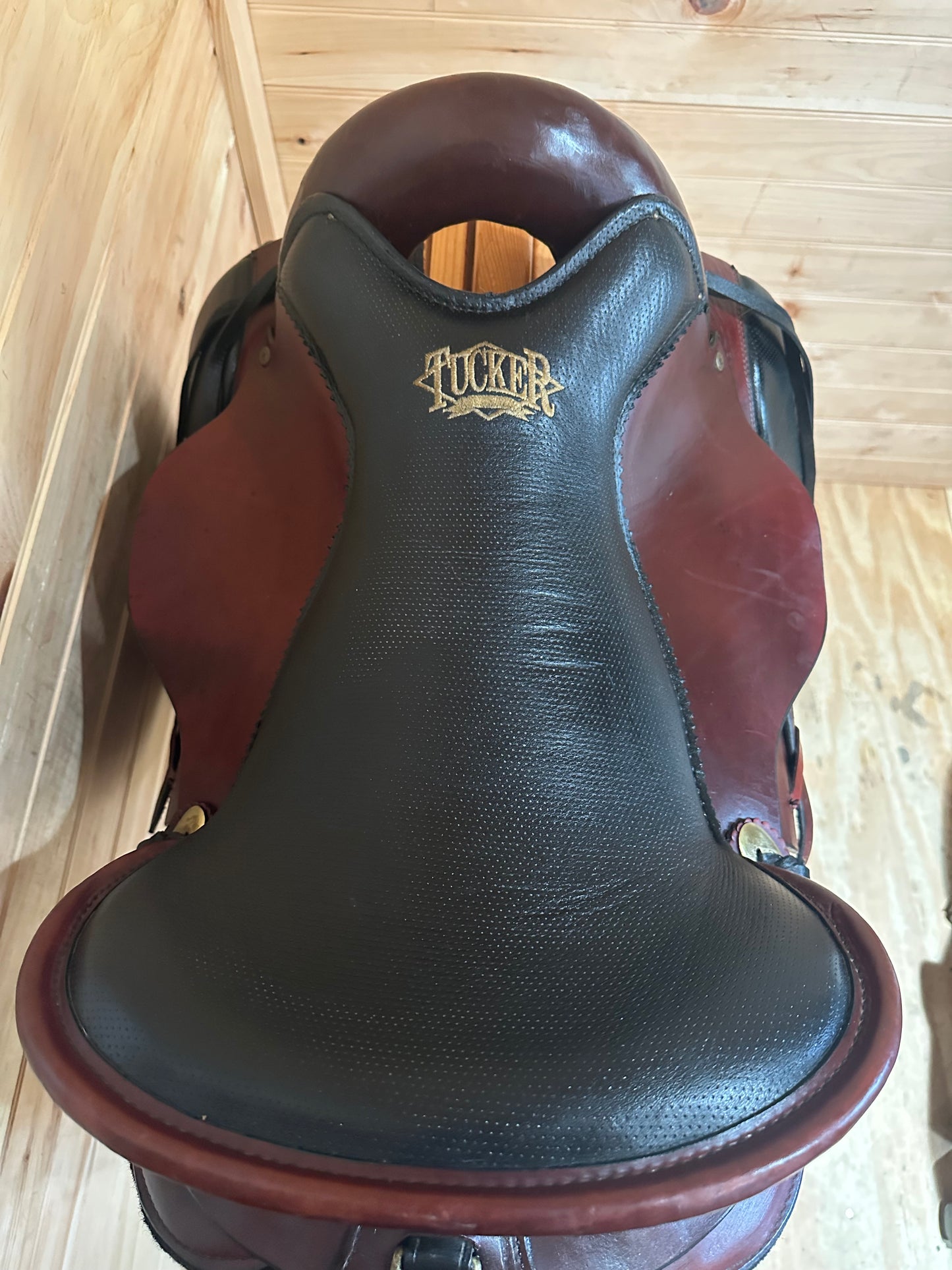 16.5” Tucker Equitation Endurance Trail Saddle Model 147