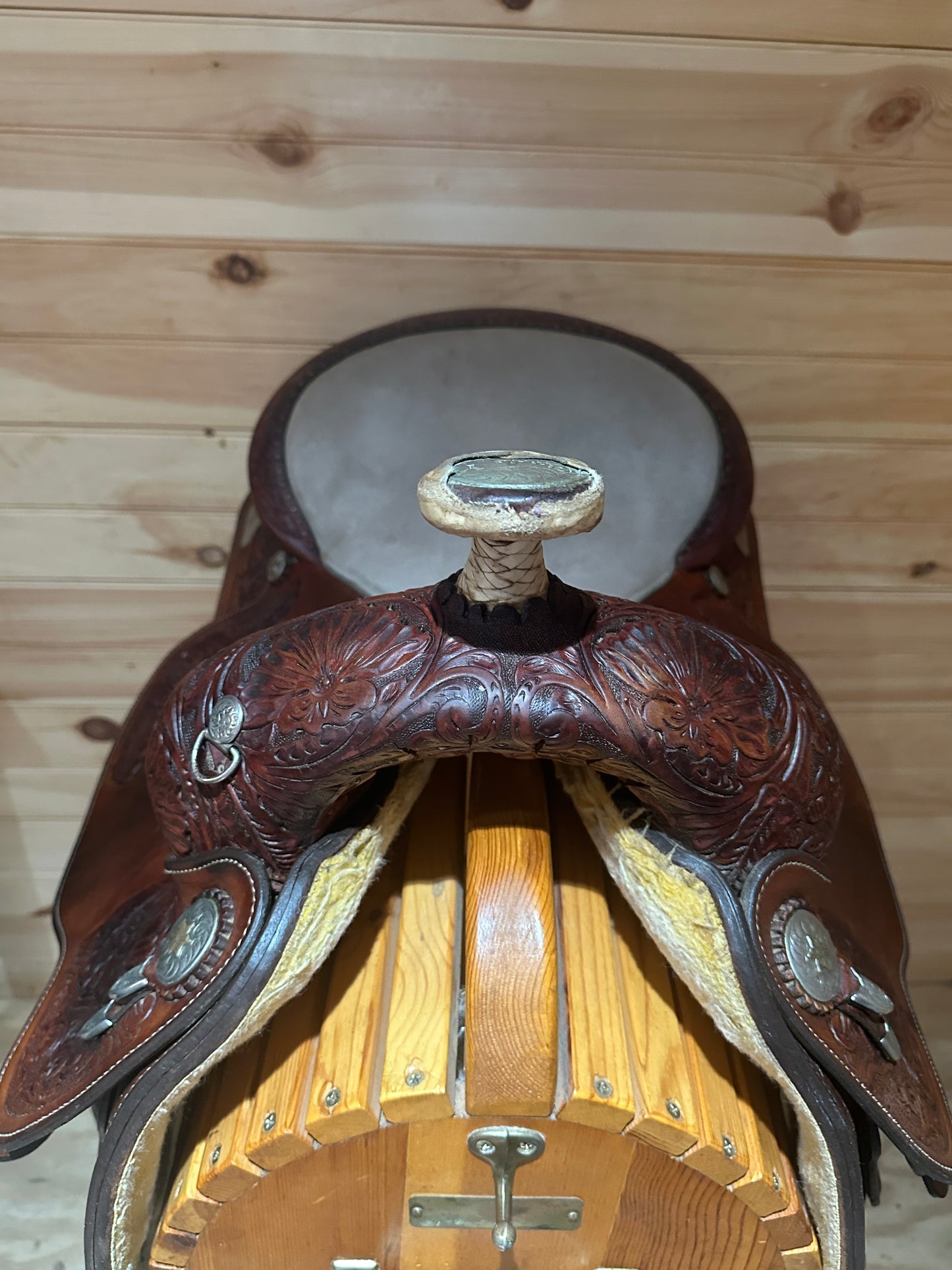16” Circle Y Equitation Western Show Saddle Model 2893