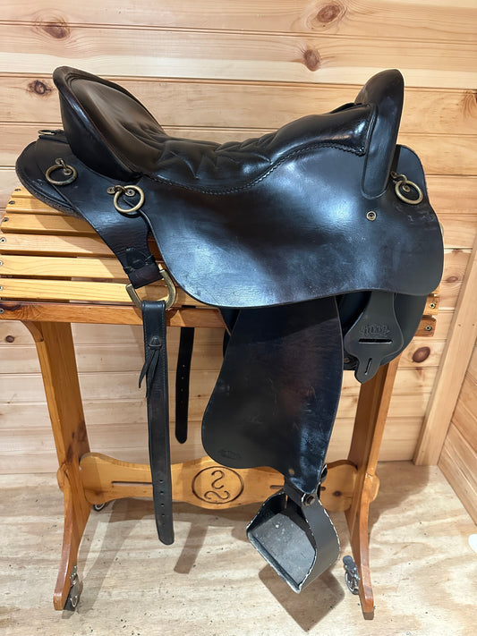 16.5” Tucker Endurance Trail Saddle Model 159