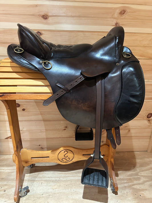 17.5” Tucker Equitation Endurance Trail Saddle Model 149