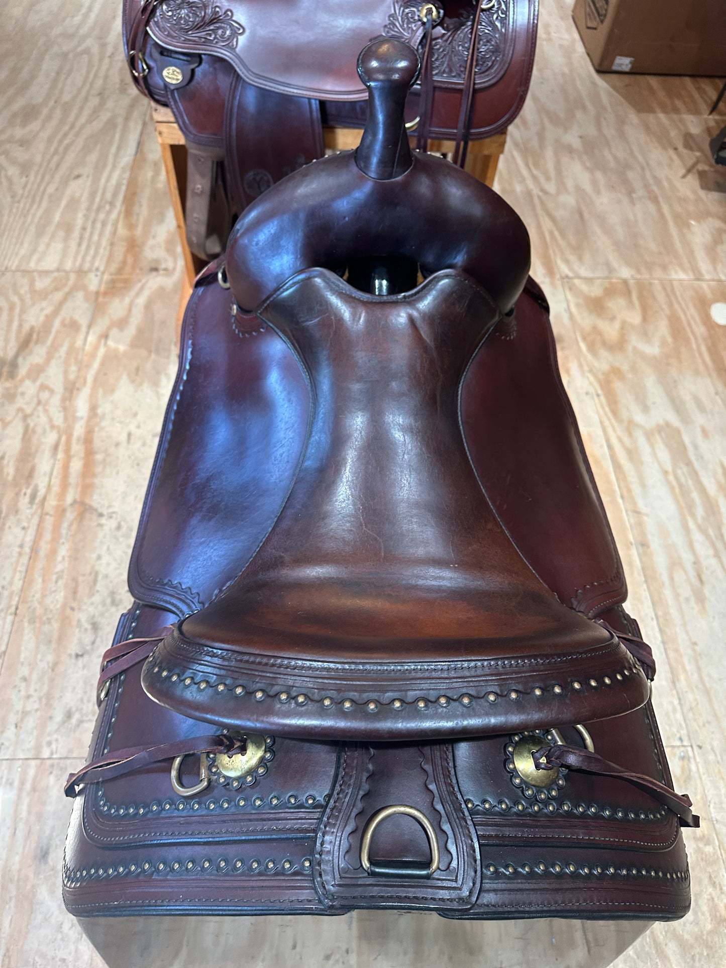 17” Circle Y Shawnee Flex-Lite Western Trail Saddle Model 1653