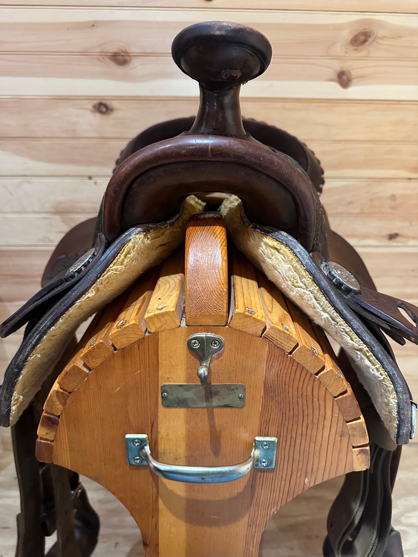 15” Circle Y Arabian Park & Trail Western Trail Saddle Model 3940