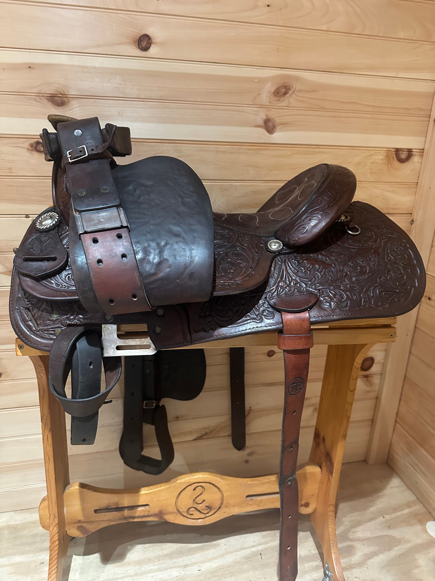 16” Circle Y Park & Trail Western Saddle Model 2106