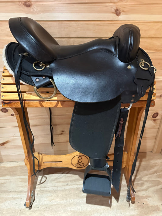 16” Circle Y High Horse Highbank Endurance Trail-boss Saddle Model 6916