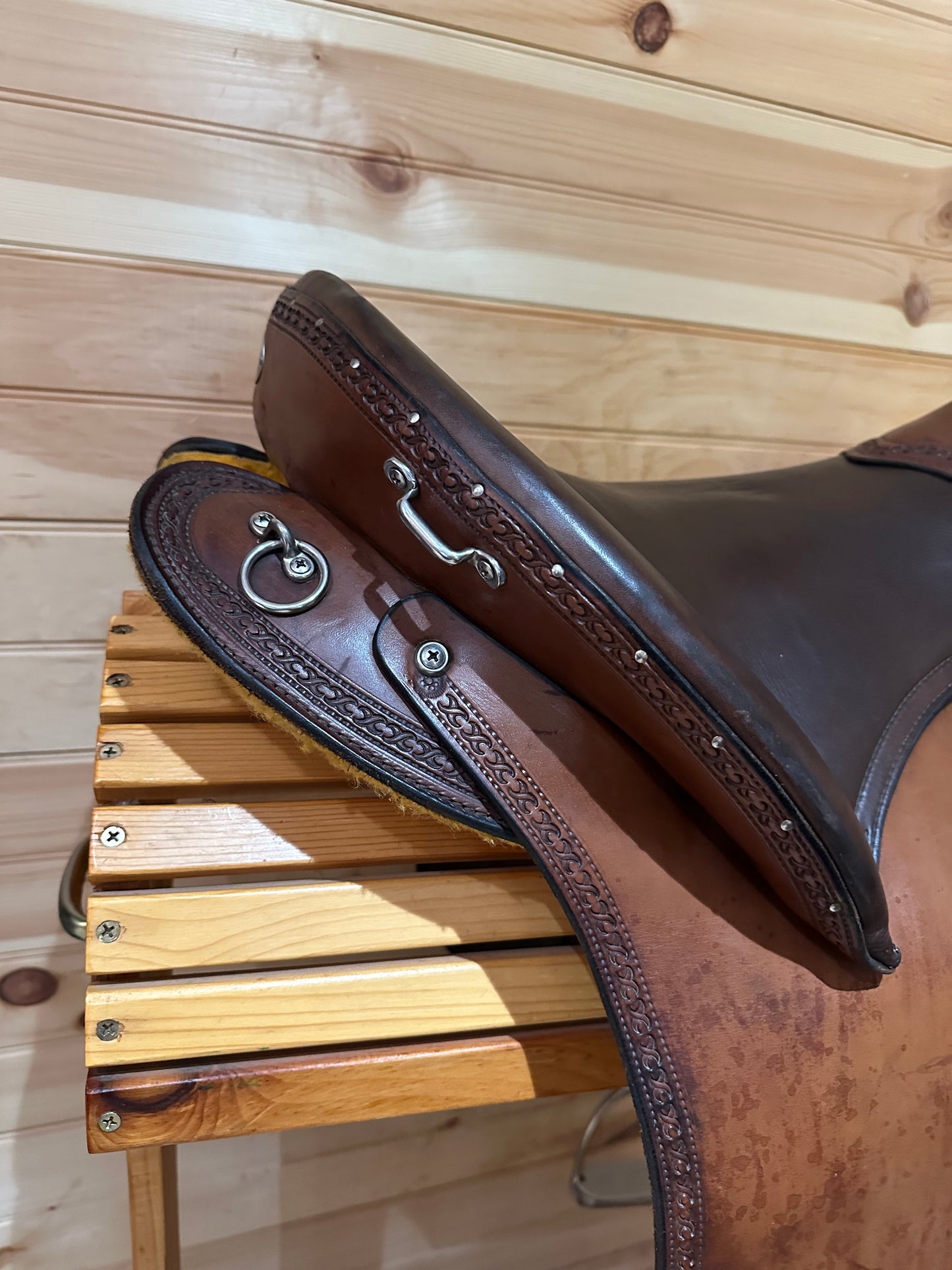 19” Double Creek Saddlery Buena Vista Saddle Model 104
