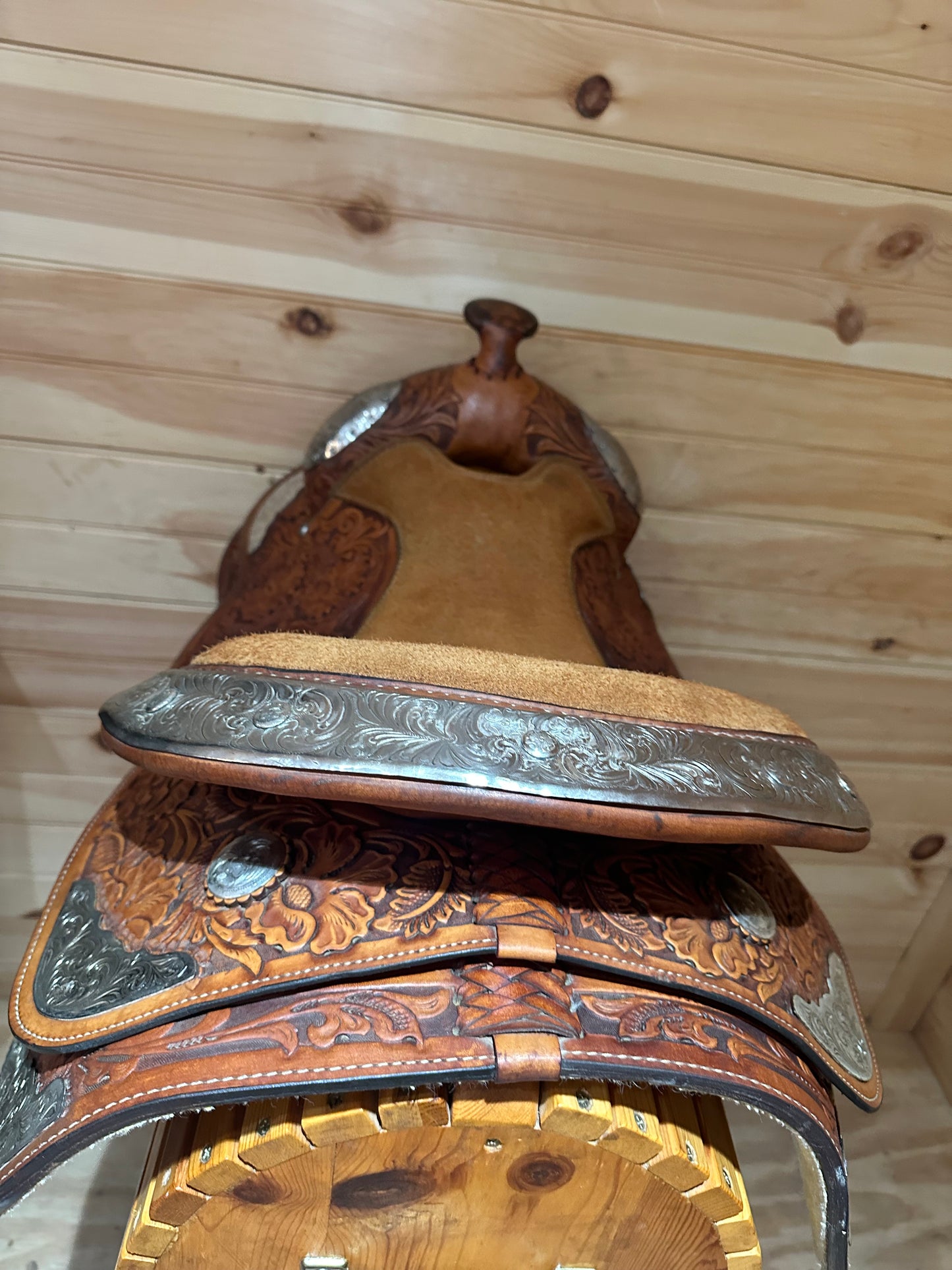 16” Tex Tan Hereford Western Show Saddle Model 08-1560-2N6