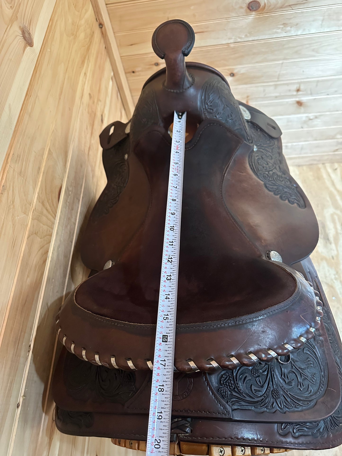 15” Circle Y Arabian Park & Trail Western Trail Saddle Model 3940