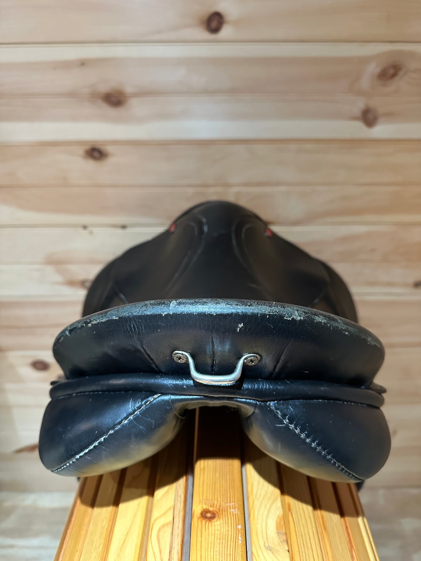 17” Duett Rondo2 Close Contact Jumping Saddle (34cm Wide Tree)
