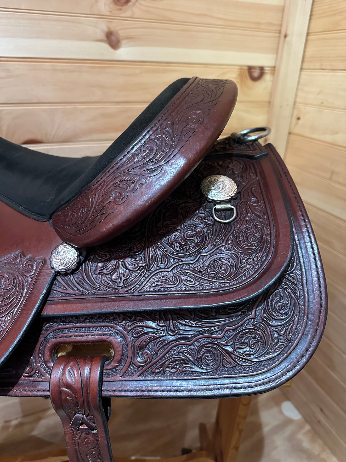 16” Circle Y Houston Trail Western Saddle Model 2610