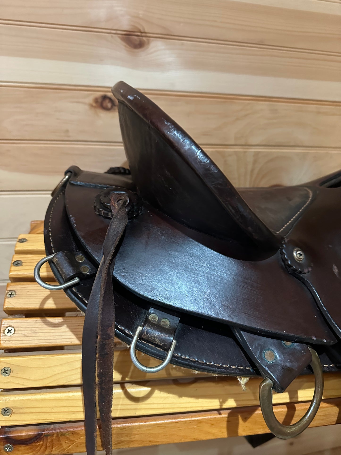 16.5” Circle A American Saddlery Endurance Trail Saddle Model 802