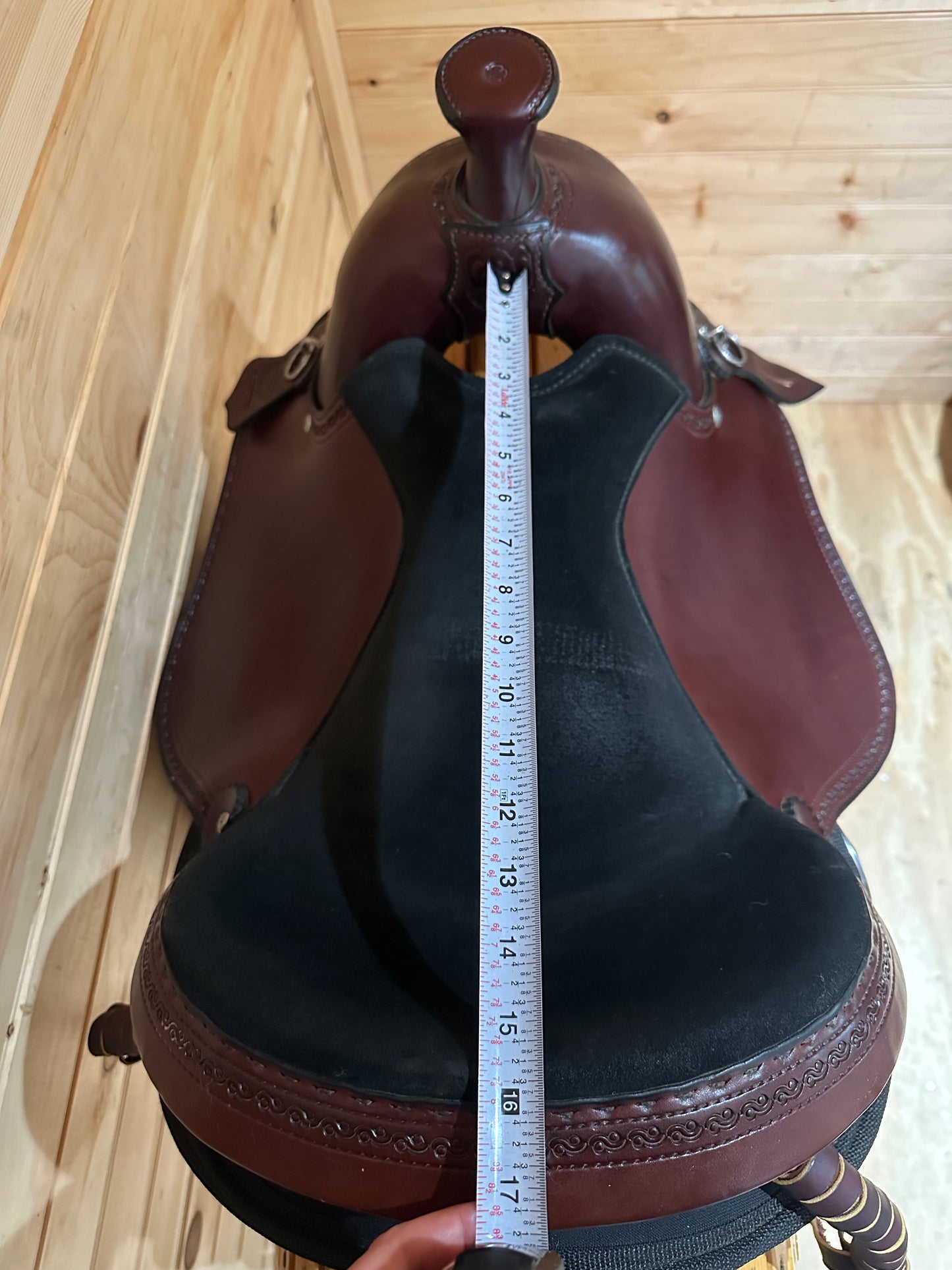 16” Crest Ridge Saddlery Sentry Lite Western Trail Saddle