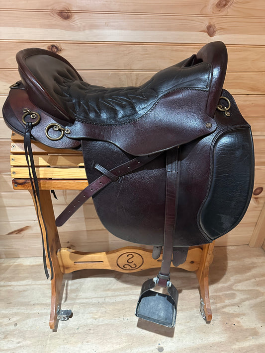 17.5” Tucker Equitation Endurance Trail Saddle Model 149