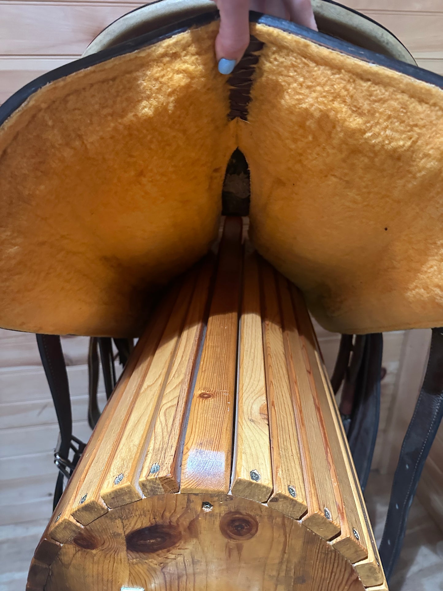16” Circle Y Team Roper Western Saddle Model 2709