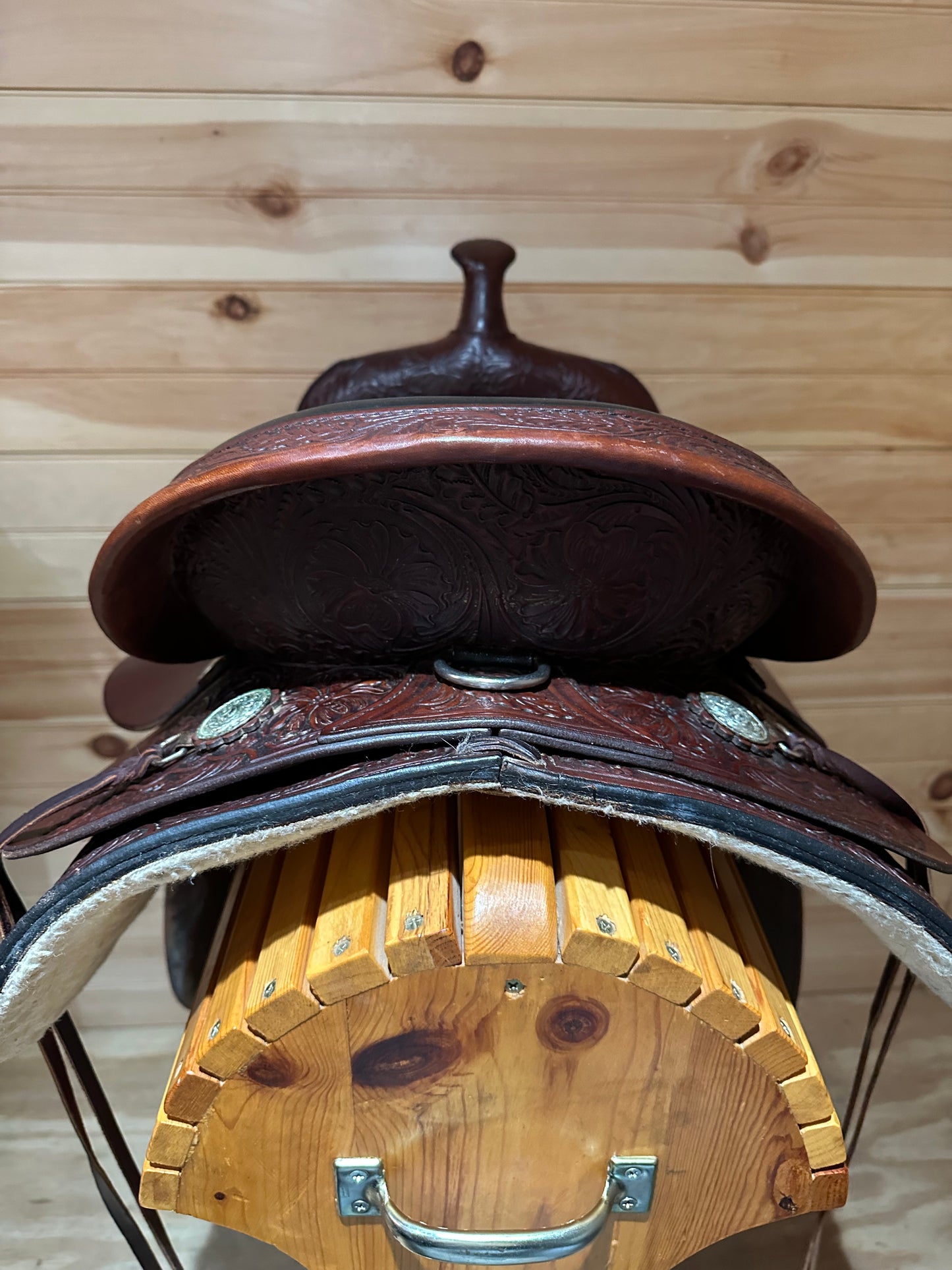 16” Circle Y High Horse Mineral Wells Western Trail Saddle Model 6812