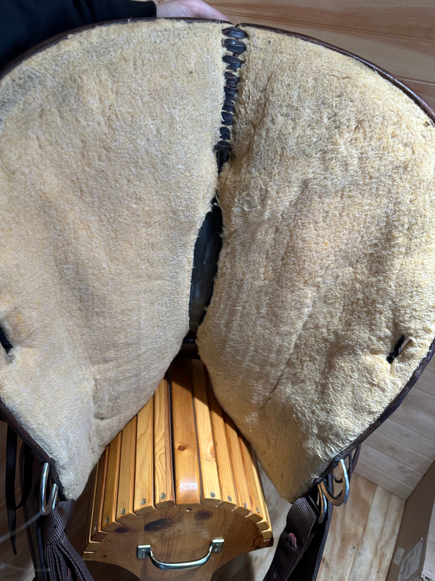 16” Circle Y Omaha Flex-Lite Western Trail Saddle Model 1554