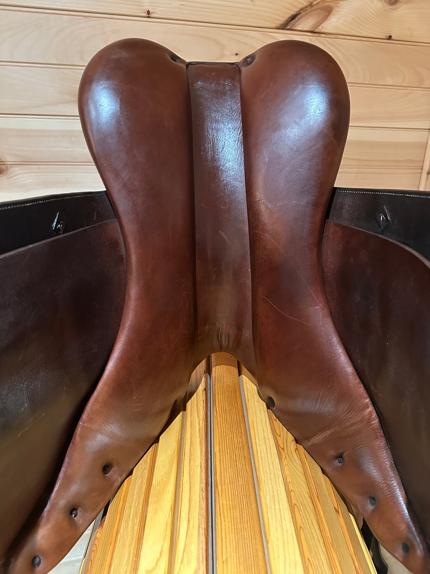 16” Pessoa “The Eq” Close Contact Jumping Saddle Model 453413