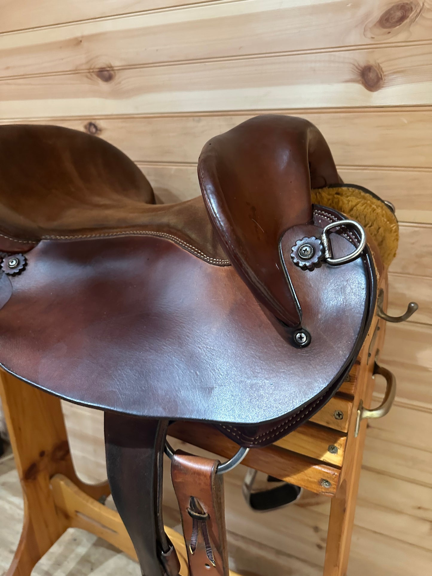 15” MCS Guy McLean Cattleman Aussie Stock Saddle
