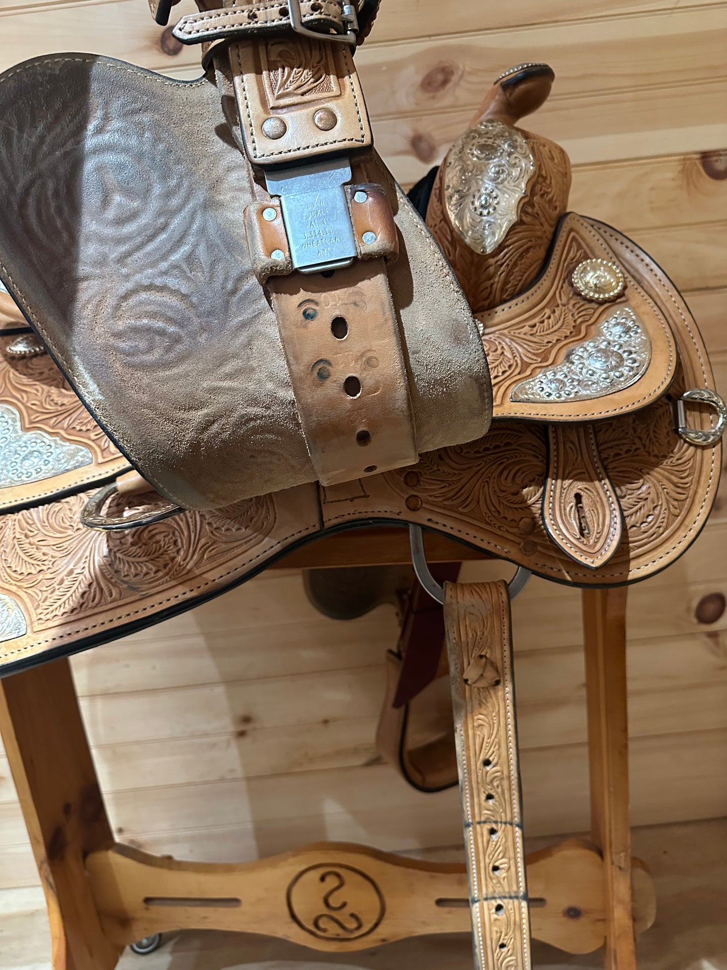 14.5” Circle Y Flex2 Silver Leaf Western Show Saddle Model 2836