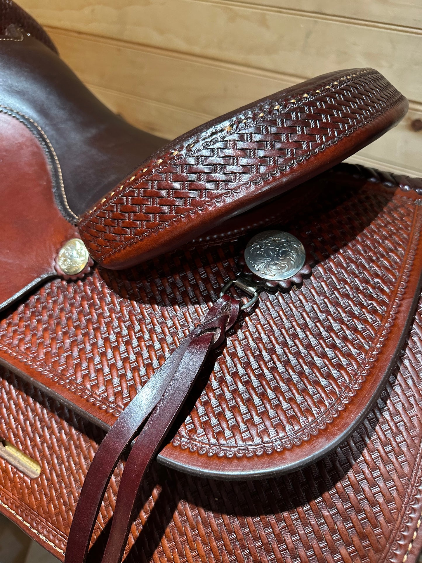 16” Crates Equi-Fit Western Trail Saddle Model 2160